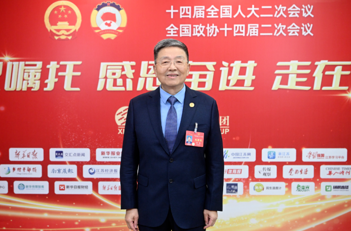 全国人大代表、中国工程院院士、pg电子药业董事长肖伟：开发中药“经典名方”，让“好方”变“好药”